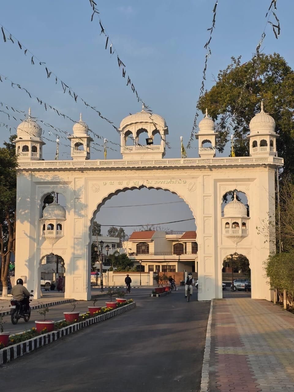 Shaheed Bhai Nauwan ji Village , Charan Shu of Sri Guru Harvinder Ji , Change village name Slame Pur to Gobind Pur and Buckshish to Nanuwan Family  2. Memory of Jamala Singh Nanuwan village Bhaku Majra in District Roper  3. Mahan Shaheed Bibi Sharan Kaur Ji village Rai Pur 2.5 KM from Sri Chamkor Sahib